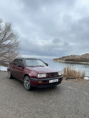bmw бишкек цена: Volkswagen Vento: 1993 г., Механика, Бензин, Седан — 7