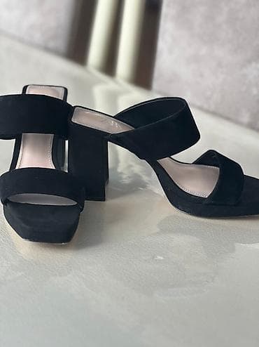 Сандалдар жана шлепкалар: Босоножкалар, 37, Zara, Колдонулган, түсү - Кара, Өзү алып кетүү — 3