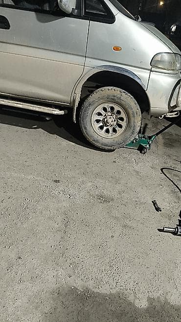 john dere: Mitsubishi Delica: 1995 г., 2.4 л, Автомат, Бензин, Минивэн — 7