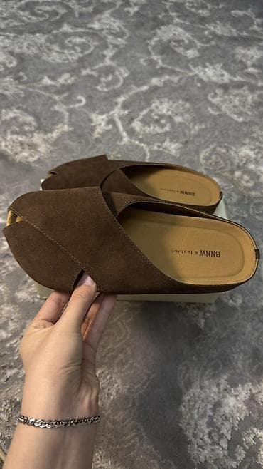 обувь спортивная: Женские мюли BNMW Fashion - Тип: открытые мюли/шлёпки - Цвет — 1