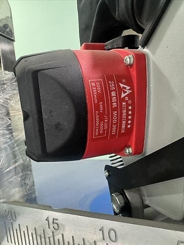 макита пила: Торцовочная пила (усовочная) 255 мм Характеристики: - Диаметр диска — 2