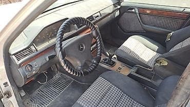 подушка стрим: Mercedes-Benz W124: 1992 г., 3 л, Механика, Дизель, Универсал — 2