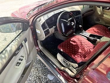 по региону: Volvo : 2004 г., 2.4 л, Автомат, Бензин, Седан — 6