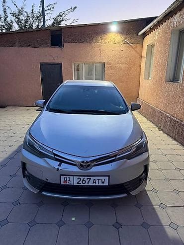 Toyota Corolla: 2018 г., Автомат, Бензин, Седан — 1