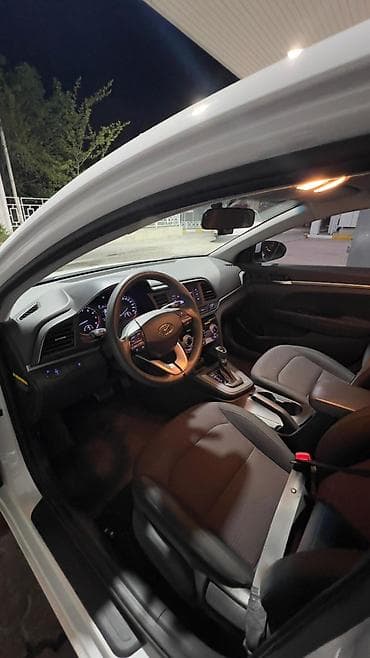 Унаа сатуу: Hyundai Avante: 2019 г., 1.6 л, Автомат, Газ, Седан — 2