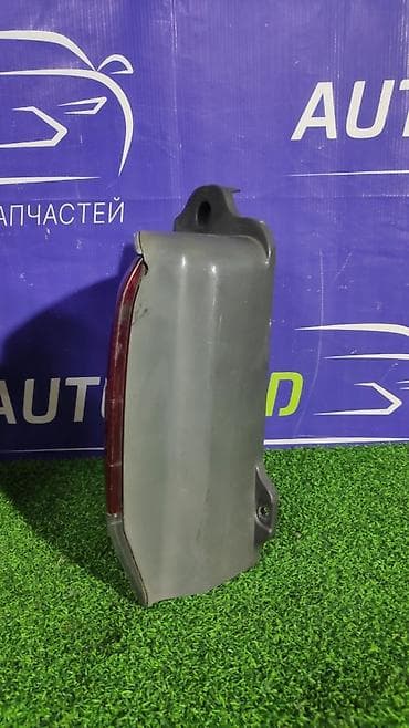 autoland: Задний левый стоп-сигнал Toyota 1999 г., Б/у, Оригинал, Япония — 4