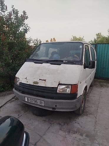 Ford Transit: 1989 г., 2.5 л, Механика, Дизель, Минивэн