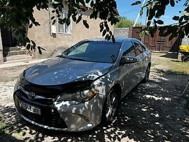 byd e2 2023: Toyota Camry: 2017 г., 2.5 л, Автомат, Гибрид, Седан — 1