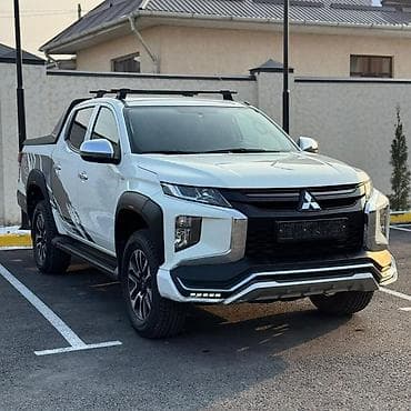 Mitsubishi L200: 2023 г., 2.4 л, Механика, Газ, Пикап — 3