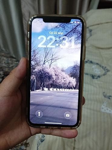 poco c50: IPhone 11 Pro, Б/у, 256 ГБ, Серебристый, Чехол, 79 % — 2