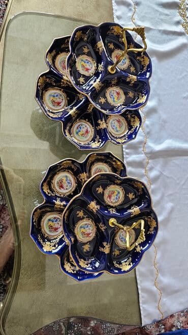 Продаю 2 немецкие менажницы ( Мадонна, времён СССР ). Цена за 1