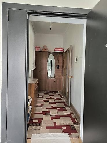 жаны уйлор: Срочно,продаю дом в мкр.Курманбек . Просторный двухэтажный дом с — 6