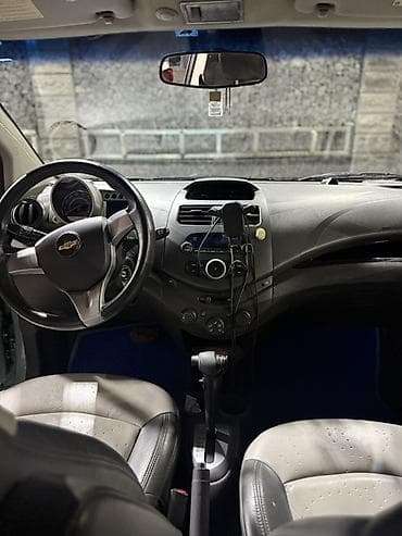 chevrolet tracker ltz: Chevrolet Spark: 2009 г., 1 л, Автомат, Бензин, Хэтчбэк — 6