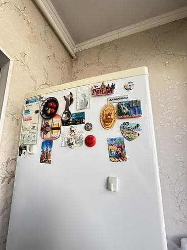 fridge: Холодильник с нижней морозильной камерой, белый. Основные — 4