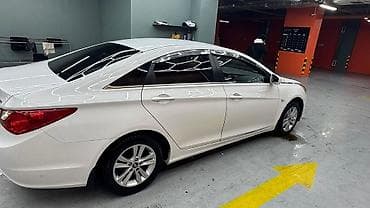 byd e7: Hyundai Sonata: 2010 г., Автомат, Газ, Седан — 7