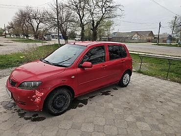 средний низкий: Mazda Demio: 2003 г., 1.3 л, Ручные, Бензин, Хэтчбэк — 3