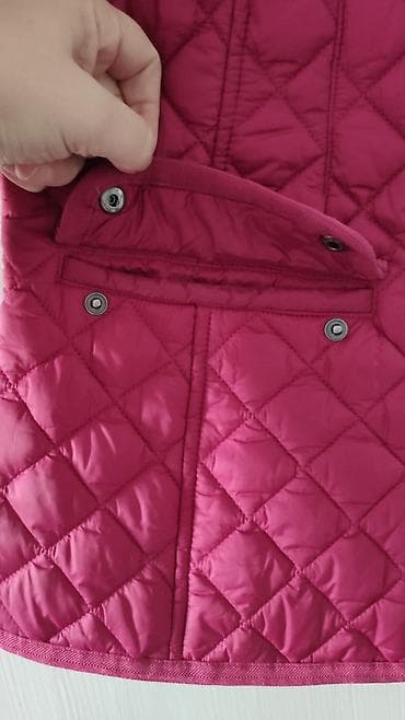 деми куртки: Стёганая женская куртка демисезонная цвета фуксии/ягодный. В отличном — 5
