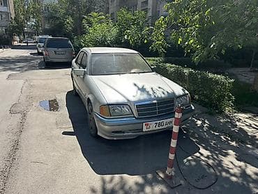 Mercedes-Benz C-Class: 1998 г., Седан