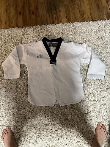 солдат форма: Добок для тхэквондо Daedo - Комплект: куртка с черным воротом — 1