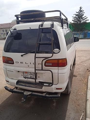 митсубиси грузовой: Mitsubishi Delica: 2000 г., 3 л, Газ, Минивэн — 9