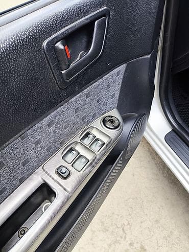 01: Hyundai Getz: 2005 г., 1.6 л, Автомат, Бензин, Хэтчбэк — 6