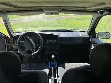 jac t9: Volkswagen Passat: 1993 г., 1.8 л, Ручные, Бензин, Седан — 9