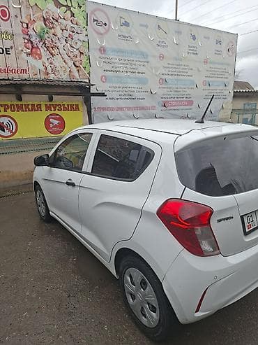 bmv e34: Chevrolet Spark: 2020 г., 1 л, Вариатор, Бензин, Хэтчбэк — 5