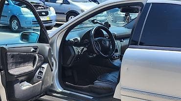 э 302: Mercedes-Benz C-Class: 2004 г., Седан — 9