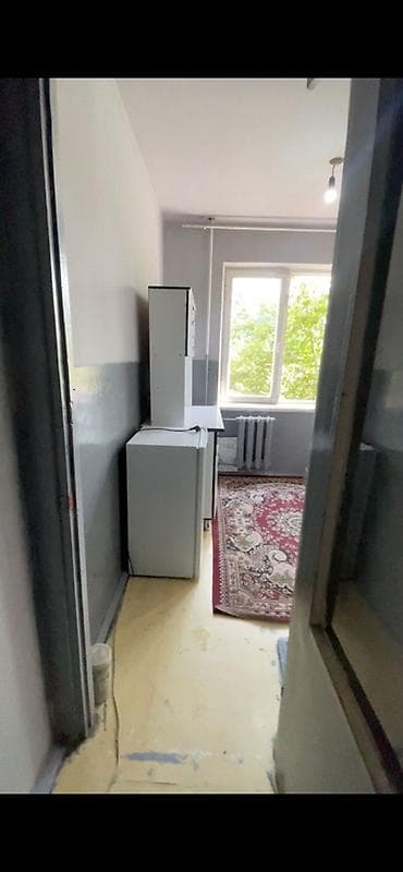 1 комната, 40 м², 103 серия, 2 этаж, Старый ремонт