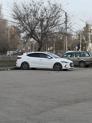 элантра 2018: Hyundai Elantra: 2018 г., 2 л, Автомат, Бензин, Седан — 2