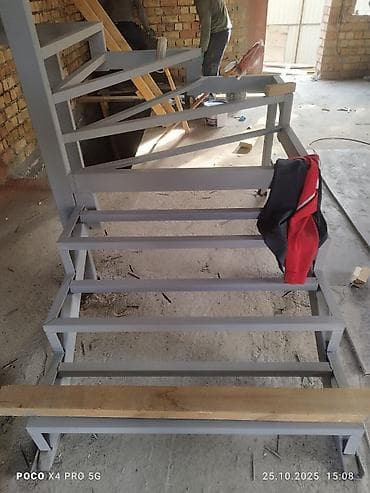 hi tech: Металлическая лестница Для дома, Форма лестницы: Г-образная — 4