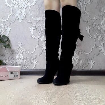 оптом ботинки: Шпильки 35 размера, сзади бабочка
Доставка по городу — 1