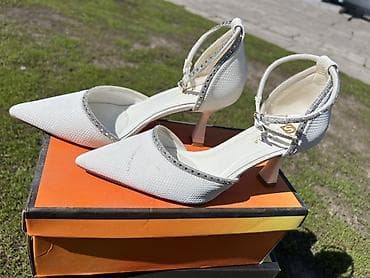 туфли женское: Белые женские туфли-лодочки на каблуке - Фасон: закрытый острый мыс — 4