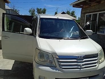 monoblok r17: Toyota Noah: 2003 г., 2 л, Автомат, Бензин, Минивэн — 6