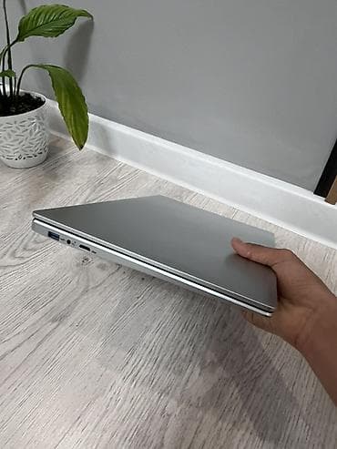 amazon kindle: Почти новый покупали 3 месяцев назад использовали мало просто дома — 7