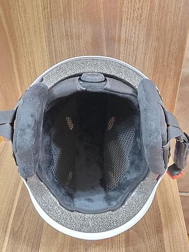 Спорттук сумкалар: Горнолыжный шлем. Женский. Размер M. Есть дополнителньая регулировка — 4