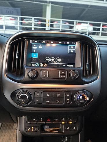 4x4: Chevrolet Colorado: 2019 г., 3.6 л, Автомат, Бензин, Пикап — 3