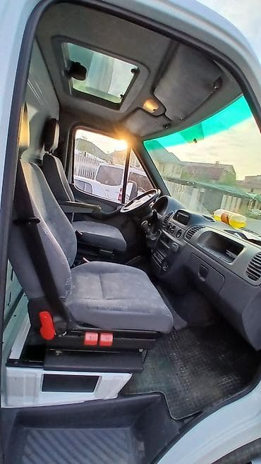 range rover: Рефрижератор Mercedes-Benz — 5