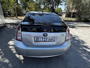 8: Toyota Prius: 2015 г., 1.8 л, Автомат, Гибрид, Хэтчбэк — 3