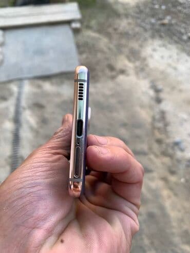 продаю тел: Раскладной смартфон с гибким экраном Особенности: - Форм‑фактор — 1