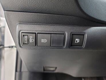 срочно в связи с переездом: Toyota Corolla: 2024 г., 1.8 л, Вариатор, Бензин — 7