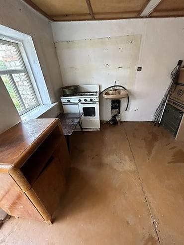 бишкек 1 комнатная квартира купить: 3 комнаты, 80 м², Косметический ремонт — 10
