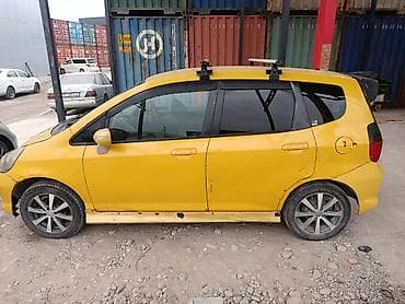 Продажа авто: Honda Fit: 2005 г., 1.5 л, Вариатор, Бензин, Хэтчбэк — 5