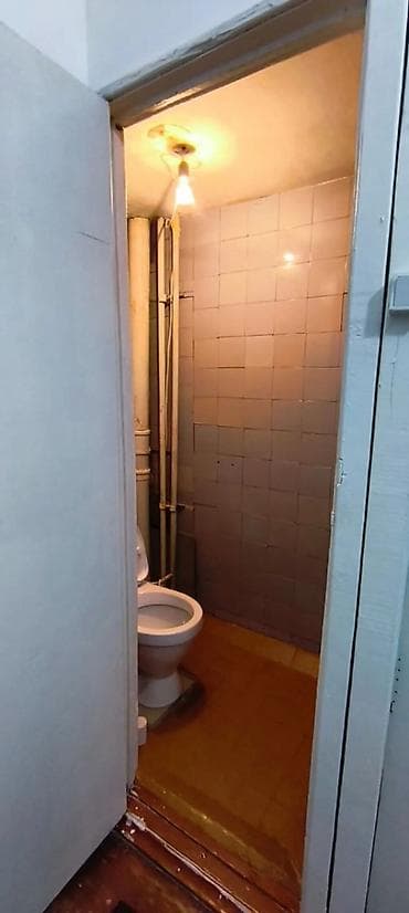 osh flats: 2 комнаты, 54 м², 105 серия, 4 этаж, Старый ремонт — 5