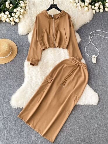 купить спортивный костюм женский недорого от производителя: Костюм женский, новый, двойка, с капюшоном, размер 44-46, хорошего — 1