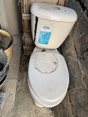 мыла мойка: Унитаз Напольный, Б/у, Материал: Фаянс — 1