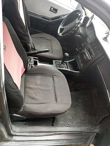 mercedes a class: Audi 80: 1991 г., 1.8 л, Механика, Газ, Седан — 5