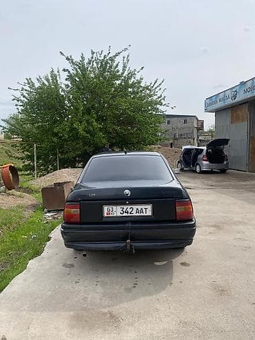 s420 1992: Opel Vectra A, седан, 1.8 бензин. Основные сведения: - Кузов — 1