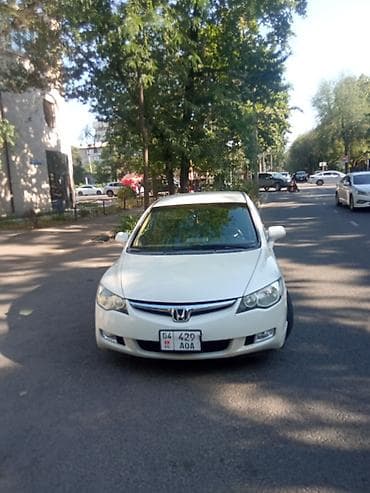 cl 7: Honda Civic: 2006 г., Автомат, Бензин, Седан — 4