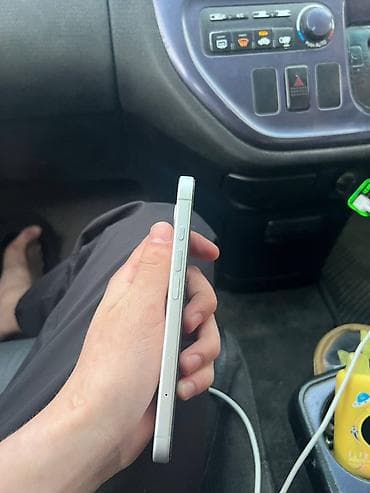 samsung s10 note: IPhone 17, Б/у, 256 ГБ, Белый, Кабель, 100 % — 4